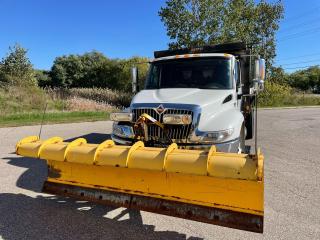 2013 International 4300 HYDRAULIC BRAKE DUMP SANDER PLOW TRUCK - Photo #4