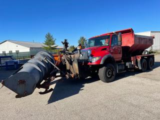 2003 International WorkStar 7600 TANDEM PLOW TRUCK- CAT C10 - Photo #1