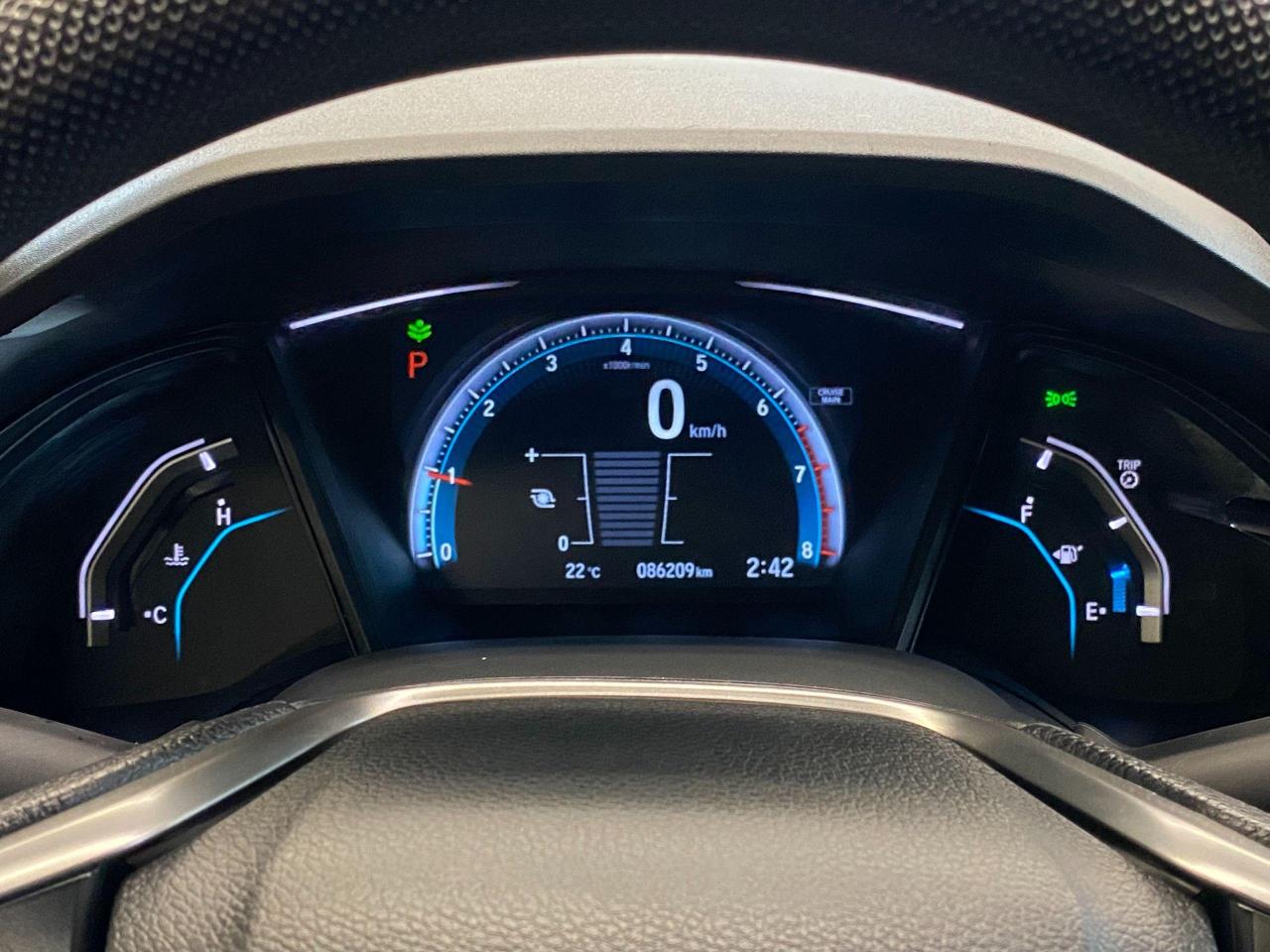 2017 Honda Civic LX Hatchback Turbo+ApplePlay+Cruise+CLEAN CARFAX - Photo #16