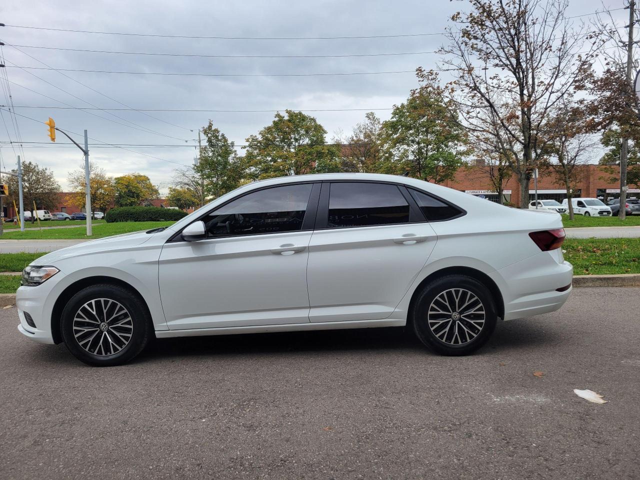 2019 Volkswagen Jetta HIGHLINE Photo2