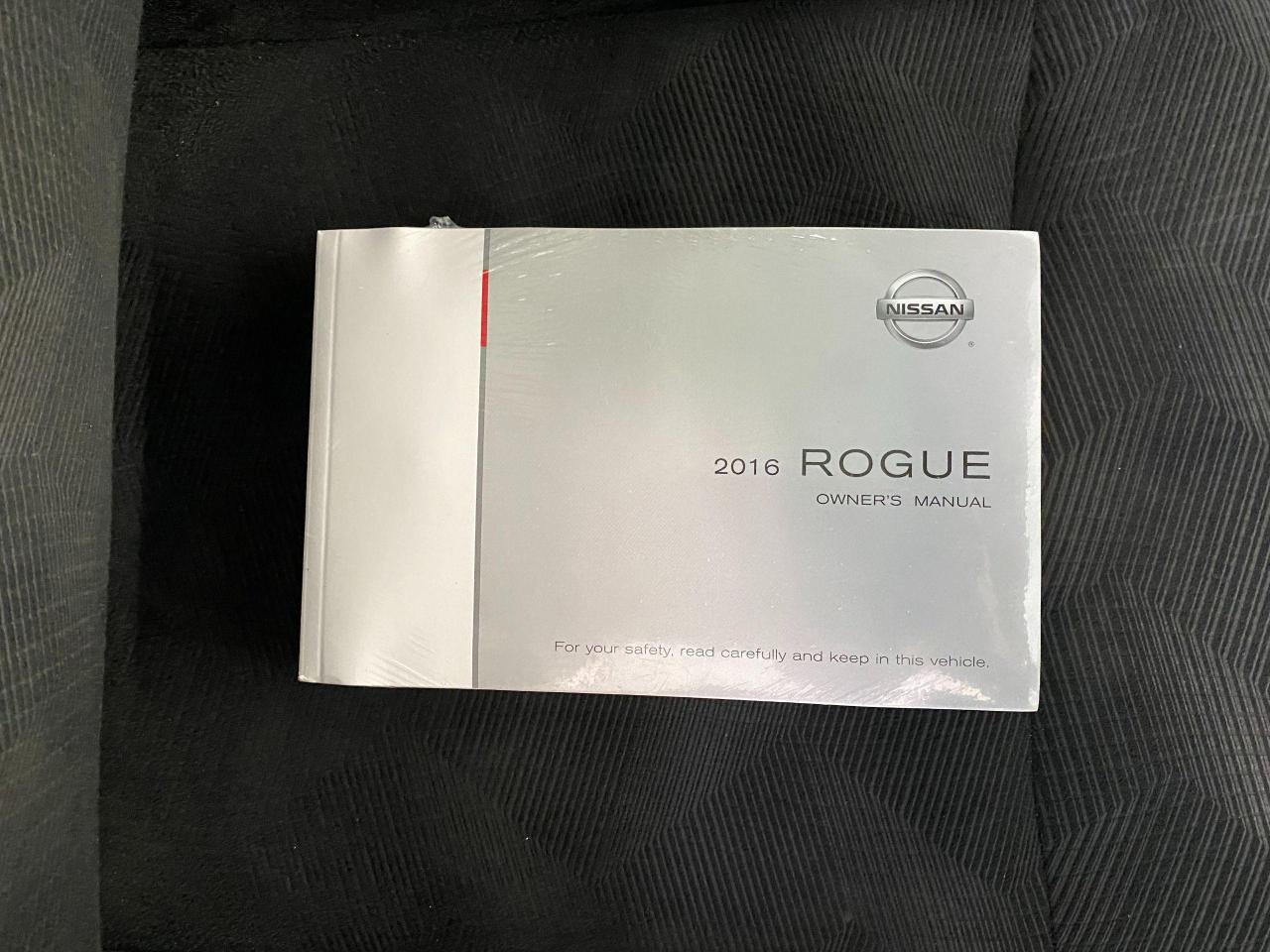 2016 Nissan Rogue SV TECH AWD+Roof+GPS+Heated Seats+360 Camera - Photo #29