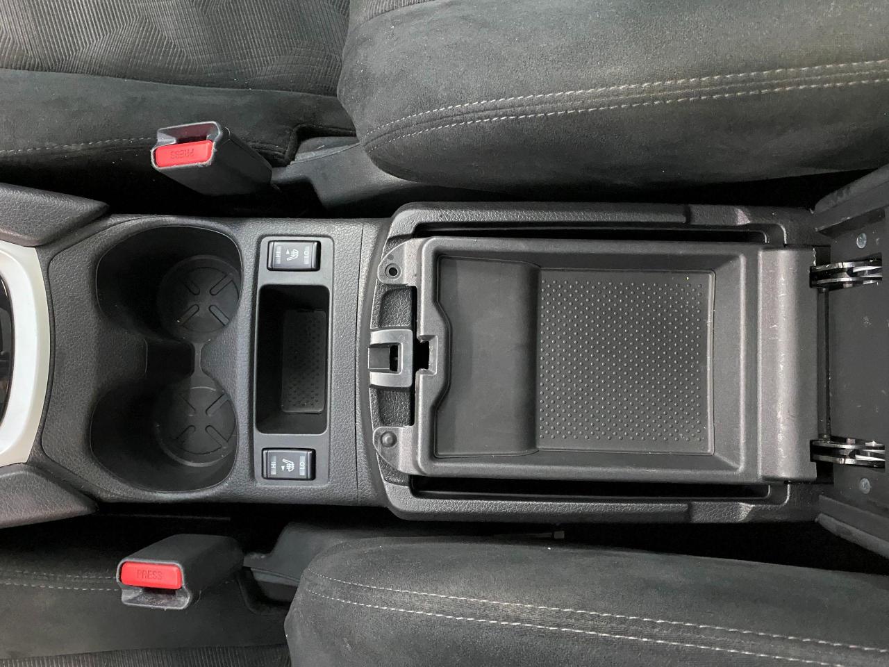 2016 Nissan Rogue SV TECH AWD+Roof+GPS+Heated Seats+360 Camera - Photo #43