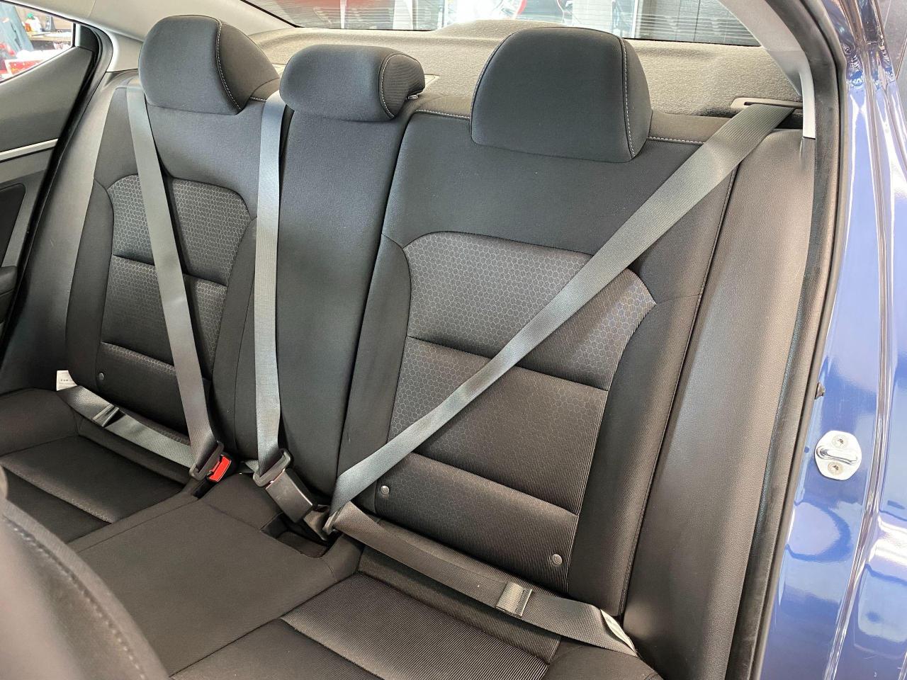 2018 Hyundai Elantra GL+ApplePlay+Camera+Blind Spot+CLEAN CARFAX - Photo #24