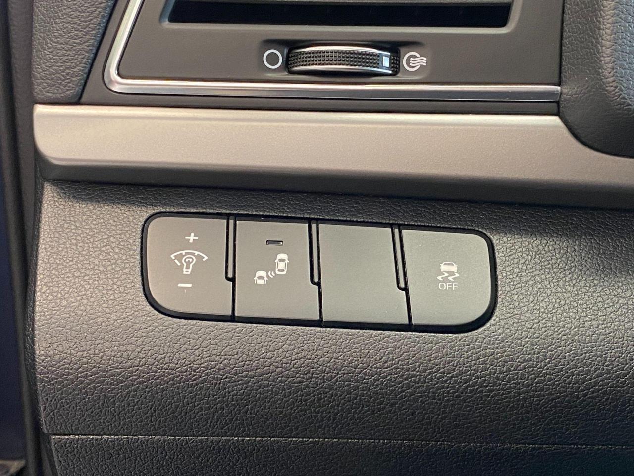 2018 Hyundai Elantra GL+ApplePlay+Camera+Blind Spot+CLEAN CARFAX - Photo #53