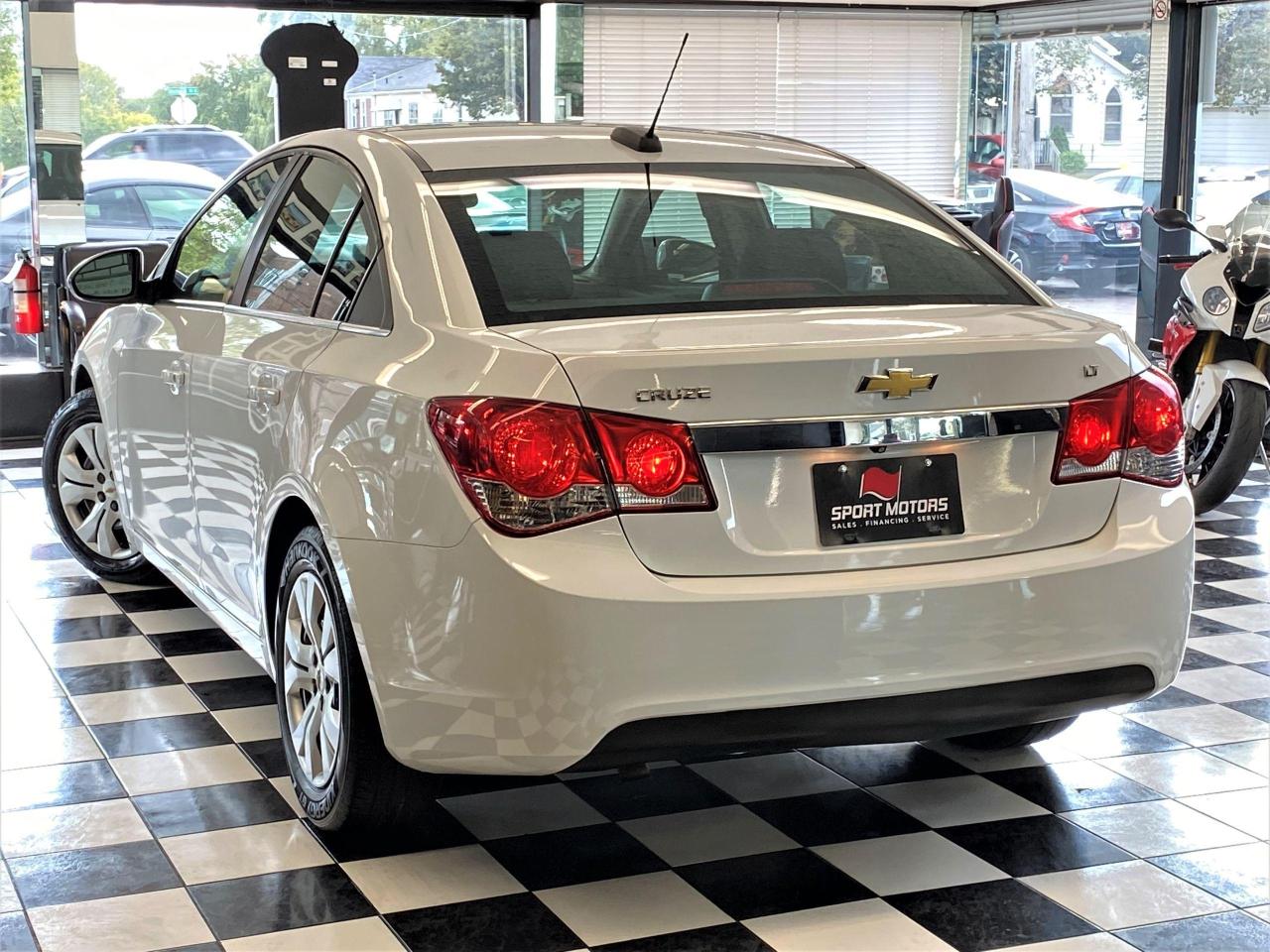 2015 Chevrolet Cruze LT+Remote Start+New Tires+Brakes+Camera+Bluetooth - Photo #13