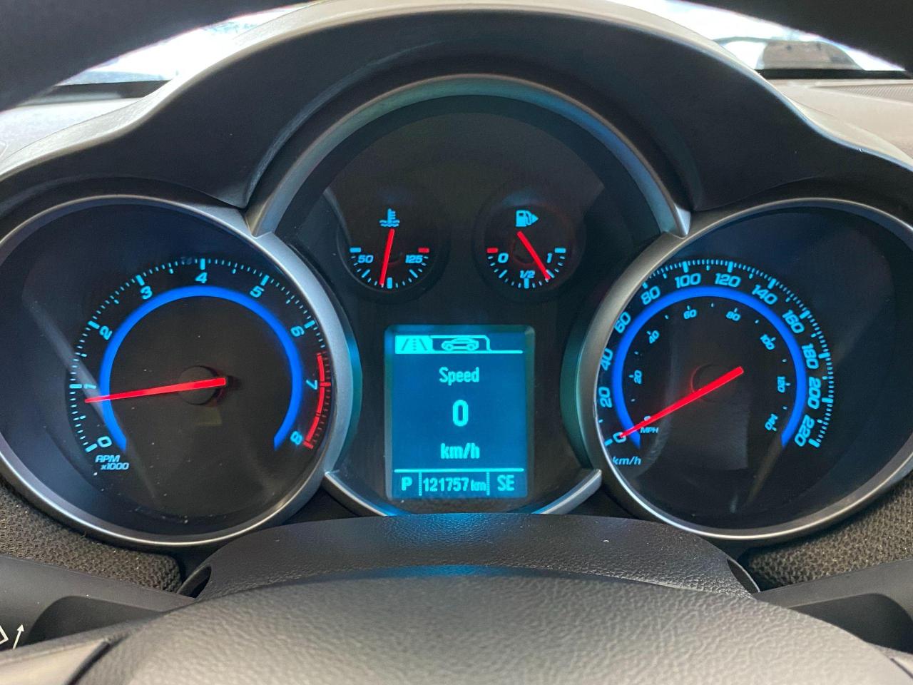 2015 Chevrolet Cruze LT+Remote Start+New Tires+Brakes+Camera+Bluetooth - Photo #16