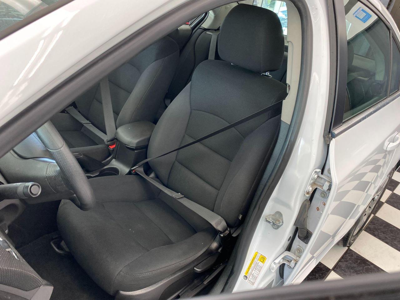 2015 Chevrolet Cruze LT+Remote Start+New Tires+Brakes+Camera+Bluetooth Photo19