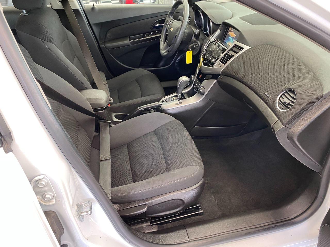 2015 Chevrolet Cruze LT+Remote Start+New Tires+Brakes+Camera+Bluetooth - Photo #21