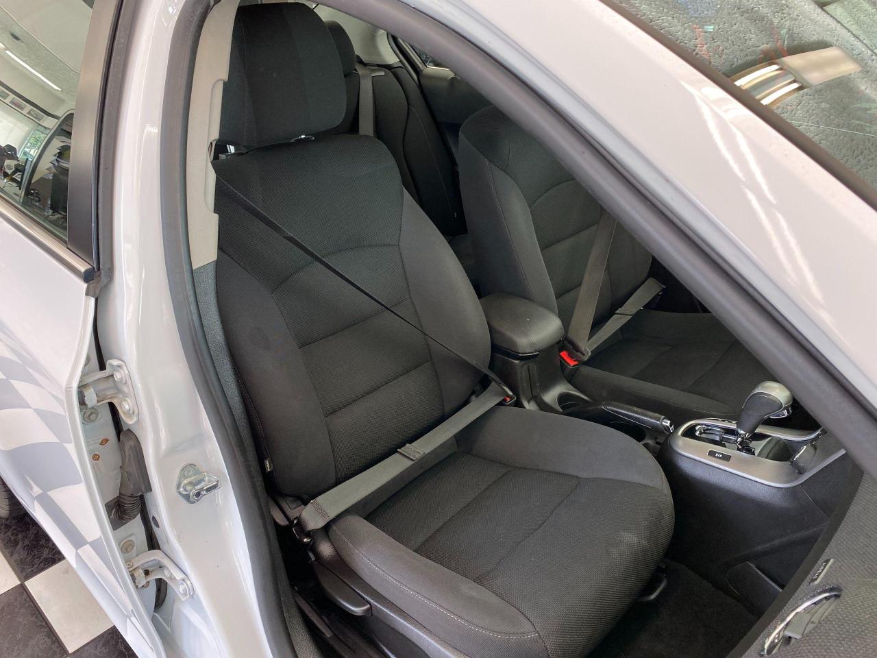 2015 Chevrolet Cruze LT+Remote Start+New Tires+Brakes+Camera+Bluetooth - Photo #22