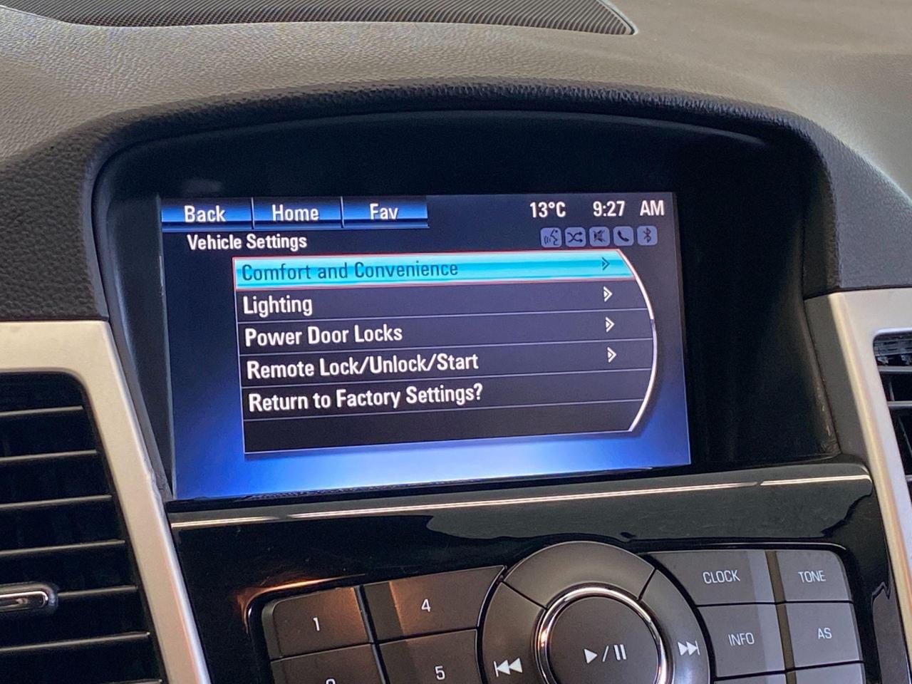 2015 Chevrolet Cruze LT+Remote Start+New Tires+Brakes+Camera+Bluetooth - Photo #31