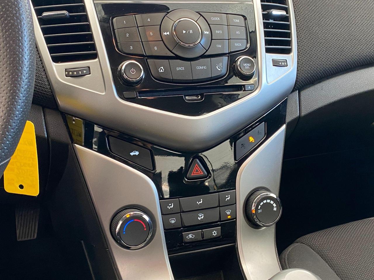 2015 Chevrolet Cruze LT+Remote Start+New Tires+Brakes+Camera+Bluetooth - Photo #33
