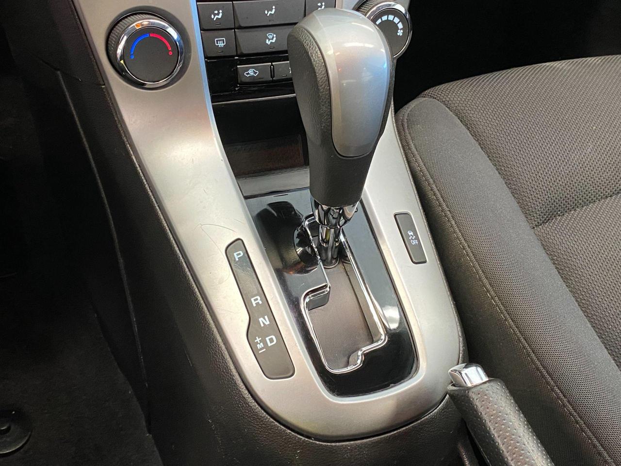 2015 Chevrolet Cruze LT+Remote Start+New Tires+Brakes+Camera+Bluetooth - Photo #35