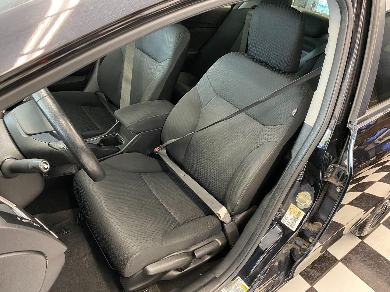 2015 Honda Civic EX+Camera+New Tires & Brakes+Roof+CLEAN CARFAX - Photo #20