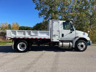 2015 International 4300 HYDRAULIC BRAKE DUMP TRUCK - Photo #5