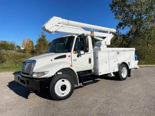 Used 2007 International 4300 HYDRAULIC BRAKE BUCKET TRUCK for sale in Brantford, ON