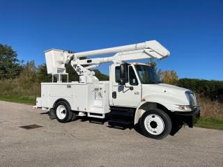 2007 International 4300 HYDRAULIC BRAKE BUCKET TRUCK - Photo #4