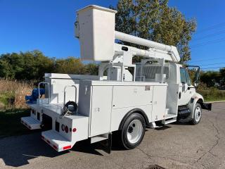 2007 International 4300 HYDRAULIC BRAKE BUCKET TRUCK - Photo #6