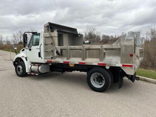 2014 International 4300 HYDRAULIC BRAKE DUMP TRUCK- ALUMINUM BODY - Photo #3