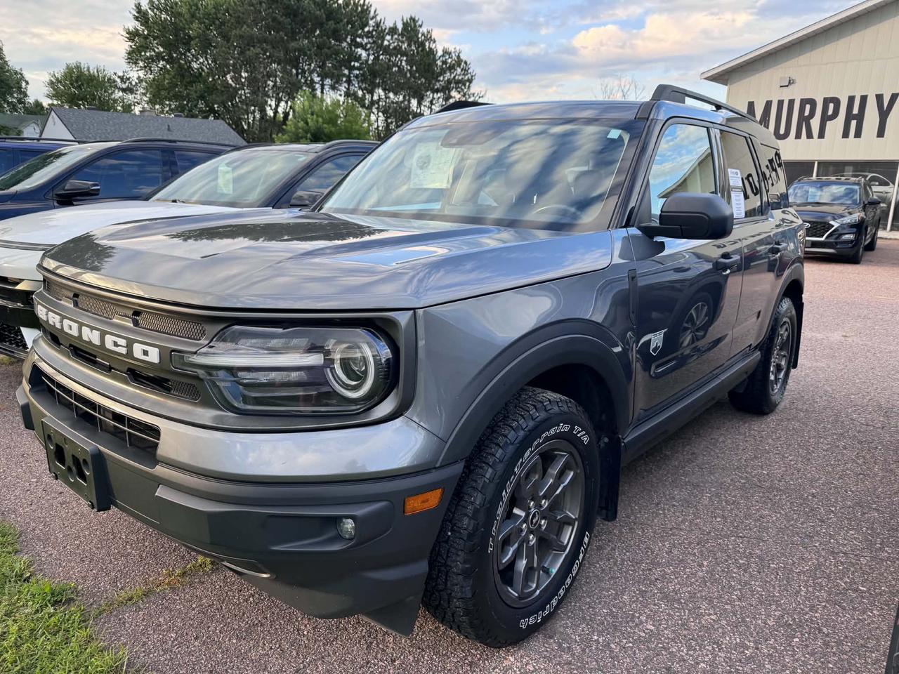 <p>INCLUDES A FORD PREMIUM CARE WARRANTY OF 6 MONTHS OR 10 000 KMS, WHICHEVER COMES FIRST.</p>