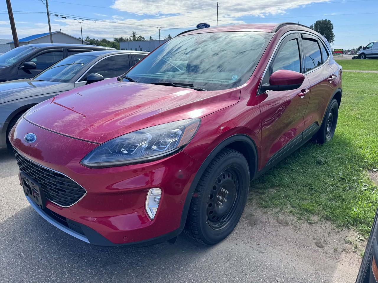 2021 Ford Escape Titanium Photo