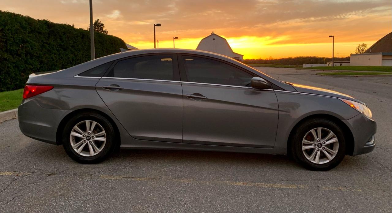 2013 Hyundai Sonata GL - Photo #5