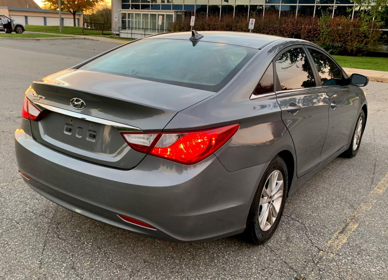 2013 Hyundai Sonata GL - Photo #8