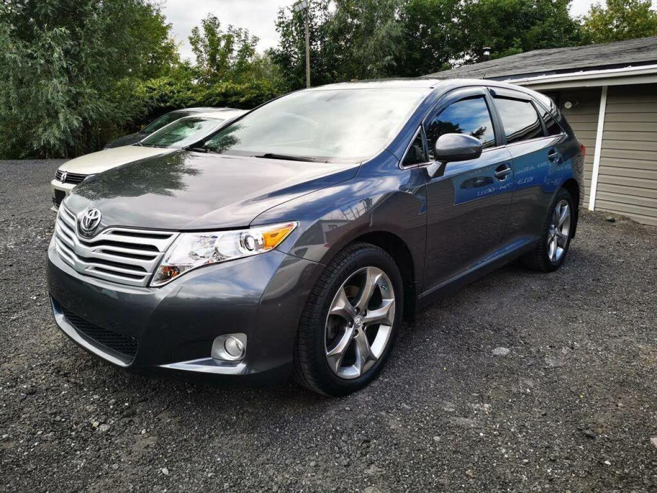 2010 Toyota Venza  - Photo #1