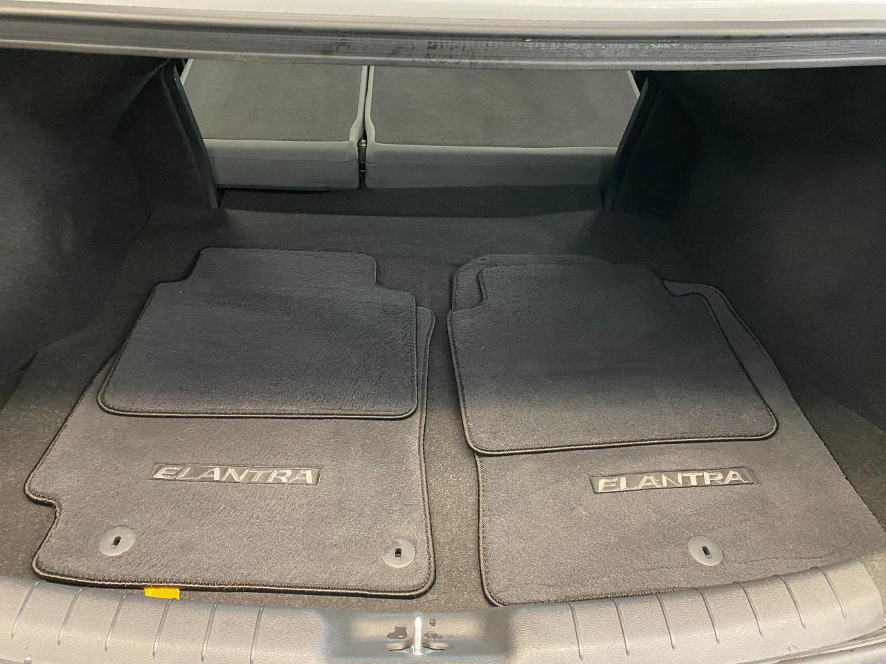 2019 Hyundai Elantra Sport+Leather+Roof+LED Lights+CLEAN CARFAX Photo103