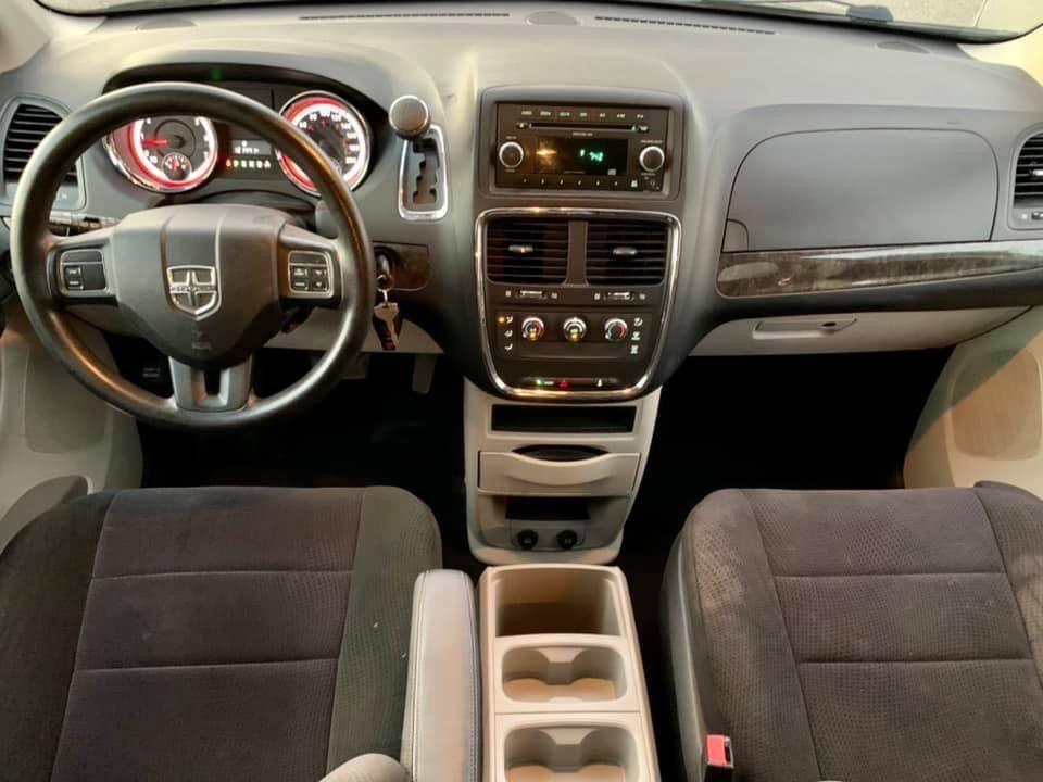 2012 Dodge Grand Caravan SXT - Photo #10