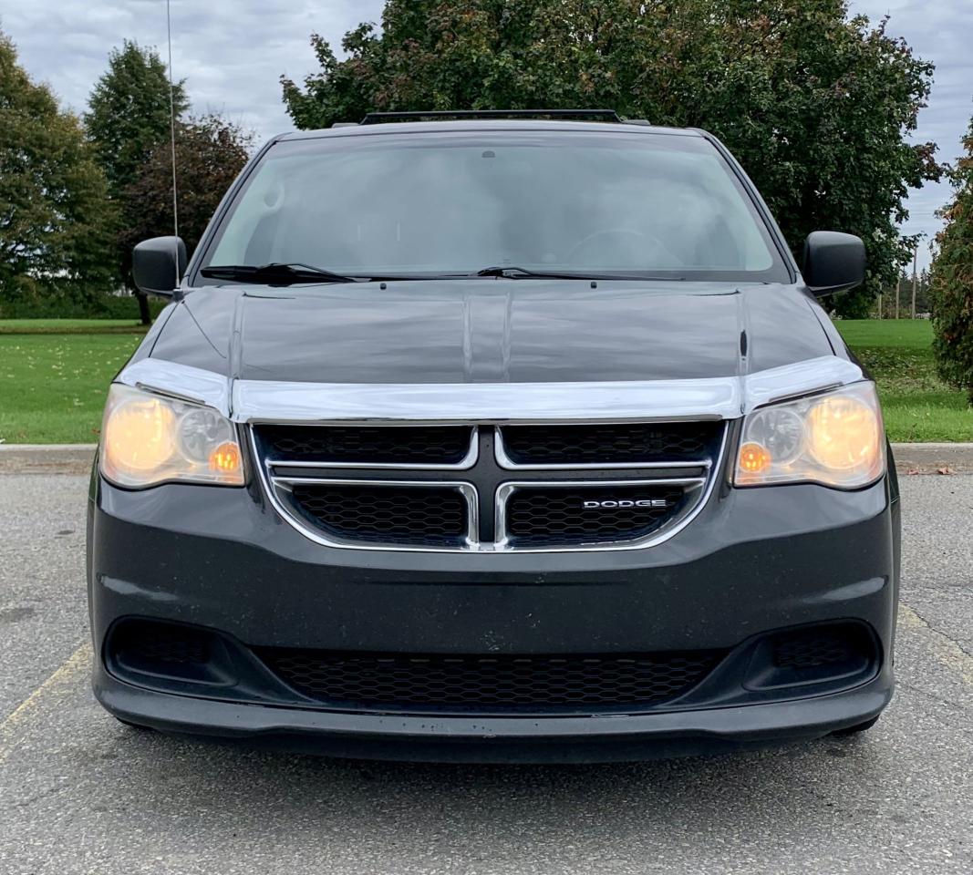 2012 Dodge Grand Caravan SXT Photo2
