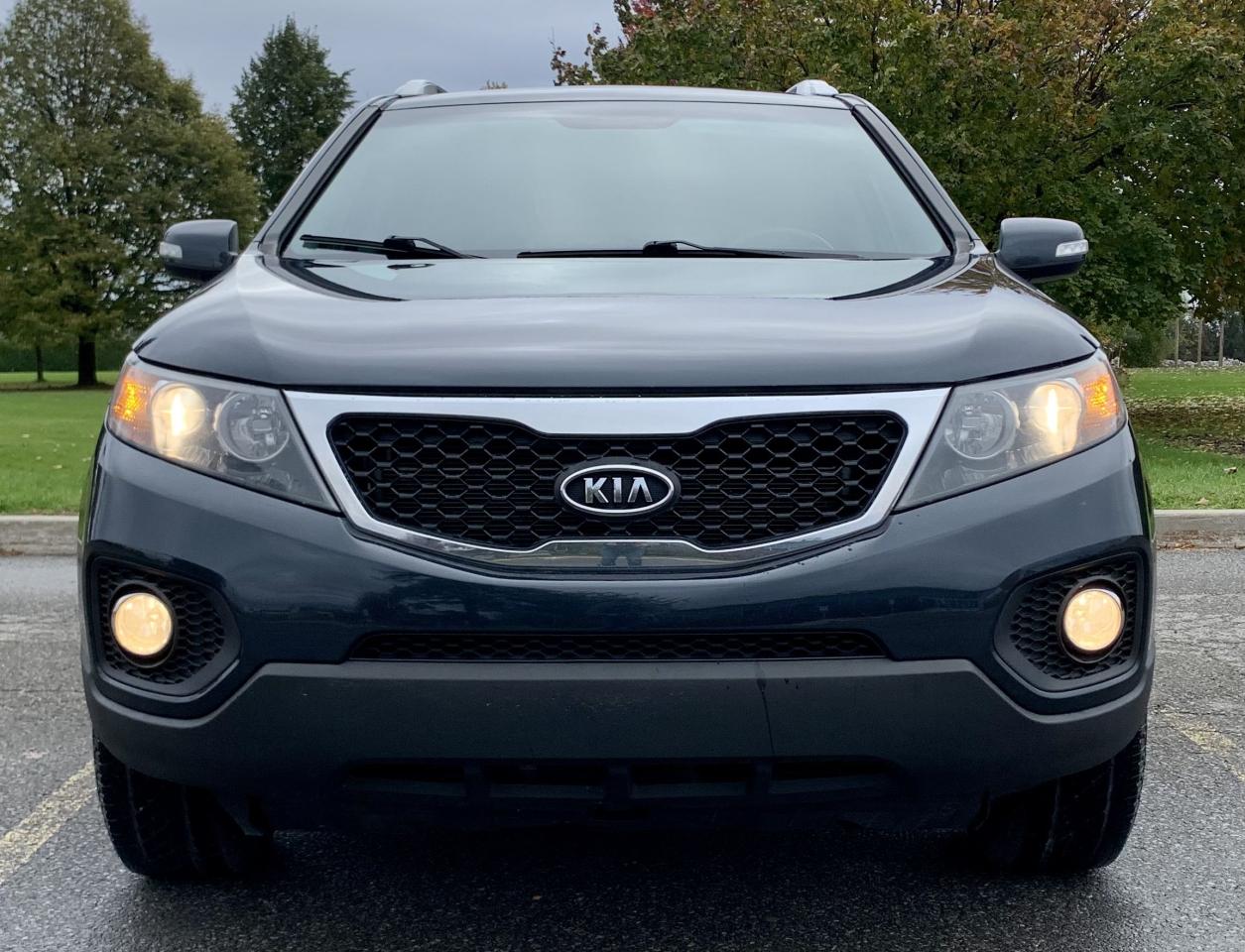 2012 Kia Sorento LX Photo2