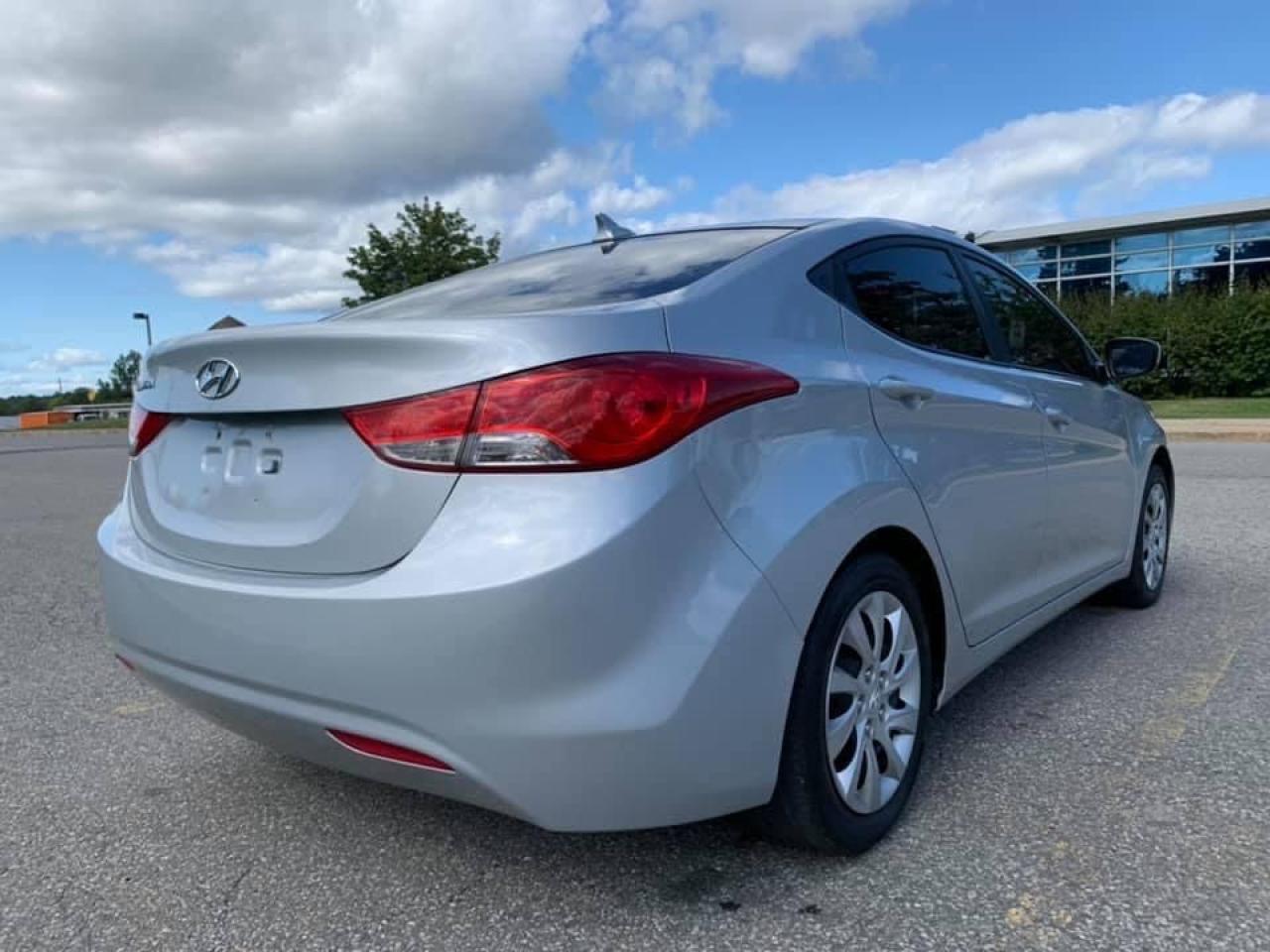 2013 Hyundai Elantra GL - Photo #4