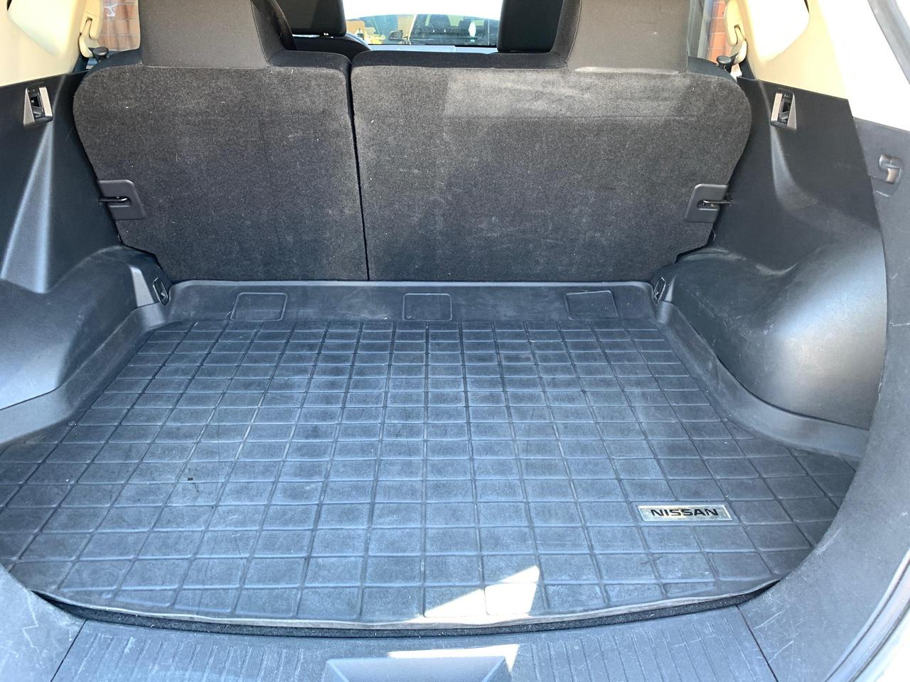 2012 Nissan Rogue SV Photo