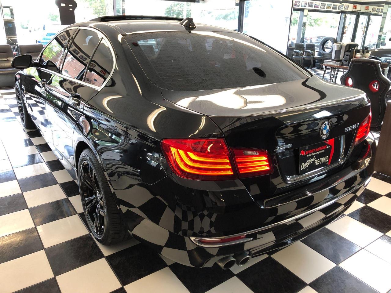 2015 BMW 5 Series 528i xDrive+GPS+Camera+Roof+CLEAN CARFAX - Photo #2