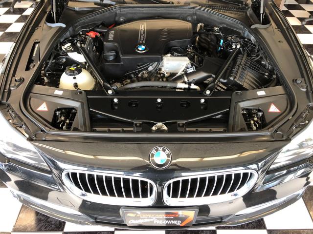 2015 BMW 5 Series 528i xDrive+GPS+Camera+Roof+CLEAN CARFAX Photo7