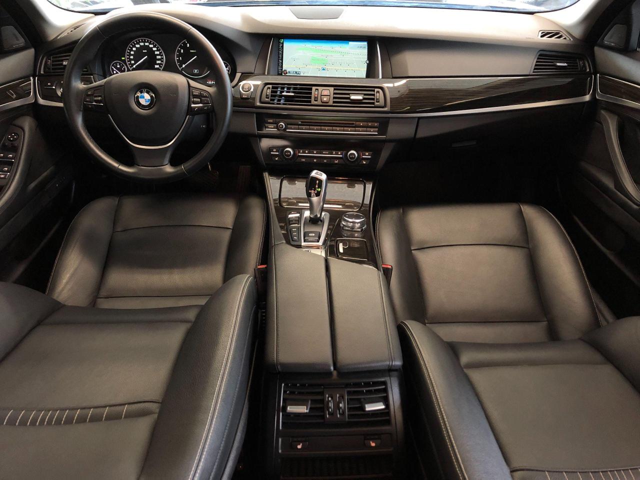 2015 BMW 5 Series 528i xDrive+GPS+Camera+Roof+CLEAN CARFAX - Photo #8