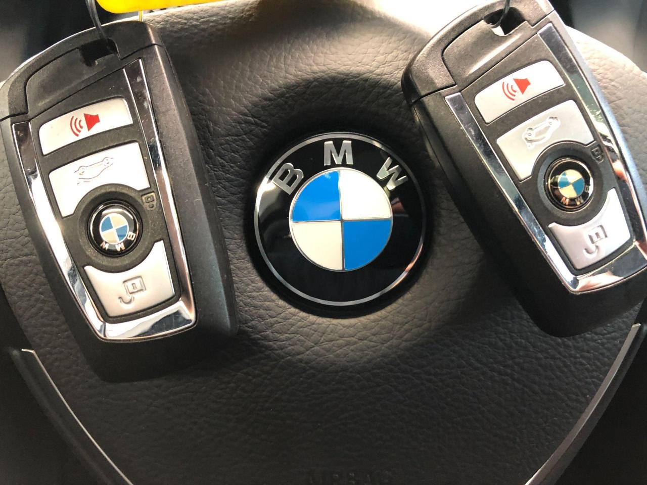 2015 BMW 5 Series 528i xDrive+GPS+Camera+Roof+CLEAN CARFAX - Photo #14