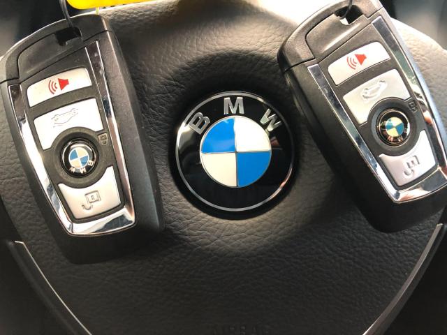 2015 BMW 5 Series 528i xDrive+GPS+Camera+Roof+CLEAN CARFAX Photo14