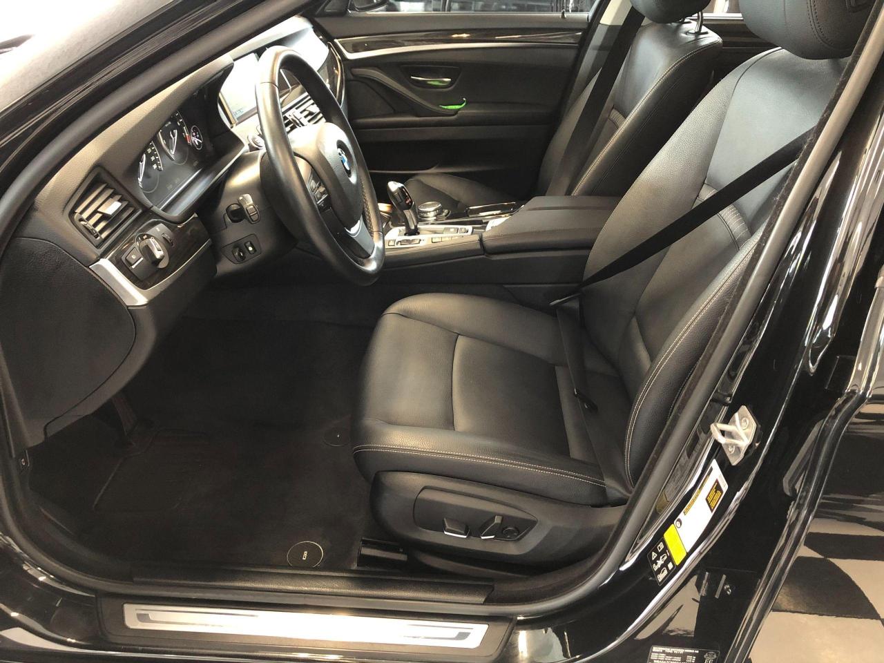 2015 BMW 5 Series 528i xDrive+GPS+Camera+Roof+CLEAN CARFAX - Photo #16