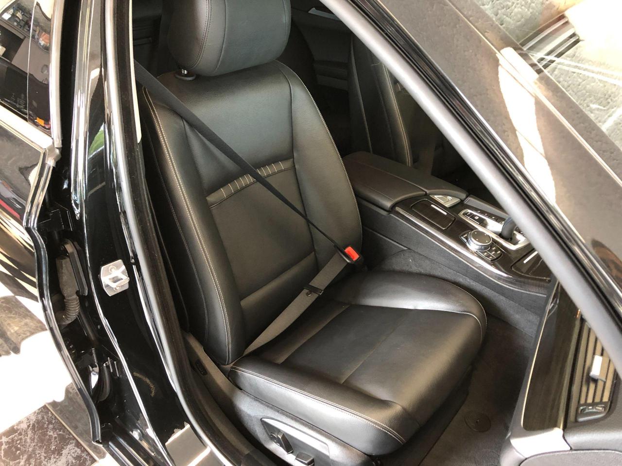 2015 BMW 5 Series 528i xDrive+GPS+Camera+Roof+CLEAN CARFAX - Photo #20