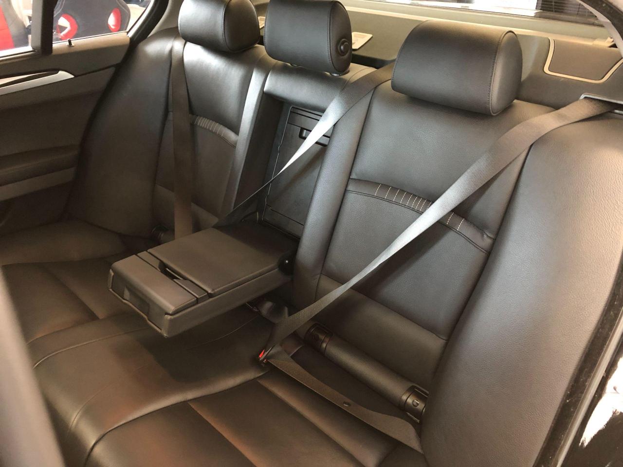 2015 BMW 5 Series 528i xDrive+GPS+Camera+Roof+CLEAN CARFAX - Photo #22