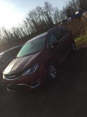 Used 2017 Chrysler Pacifica Touring-L for sale in North Bay, ON