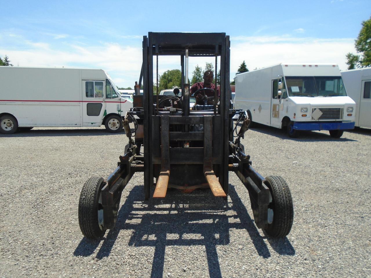 2010 Moffett HITCH HICKER 350 FORK LIFT - Photo #7