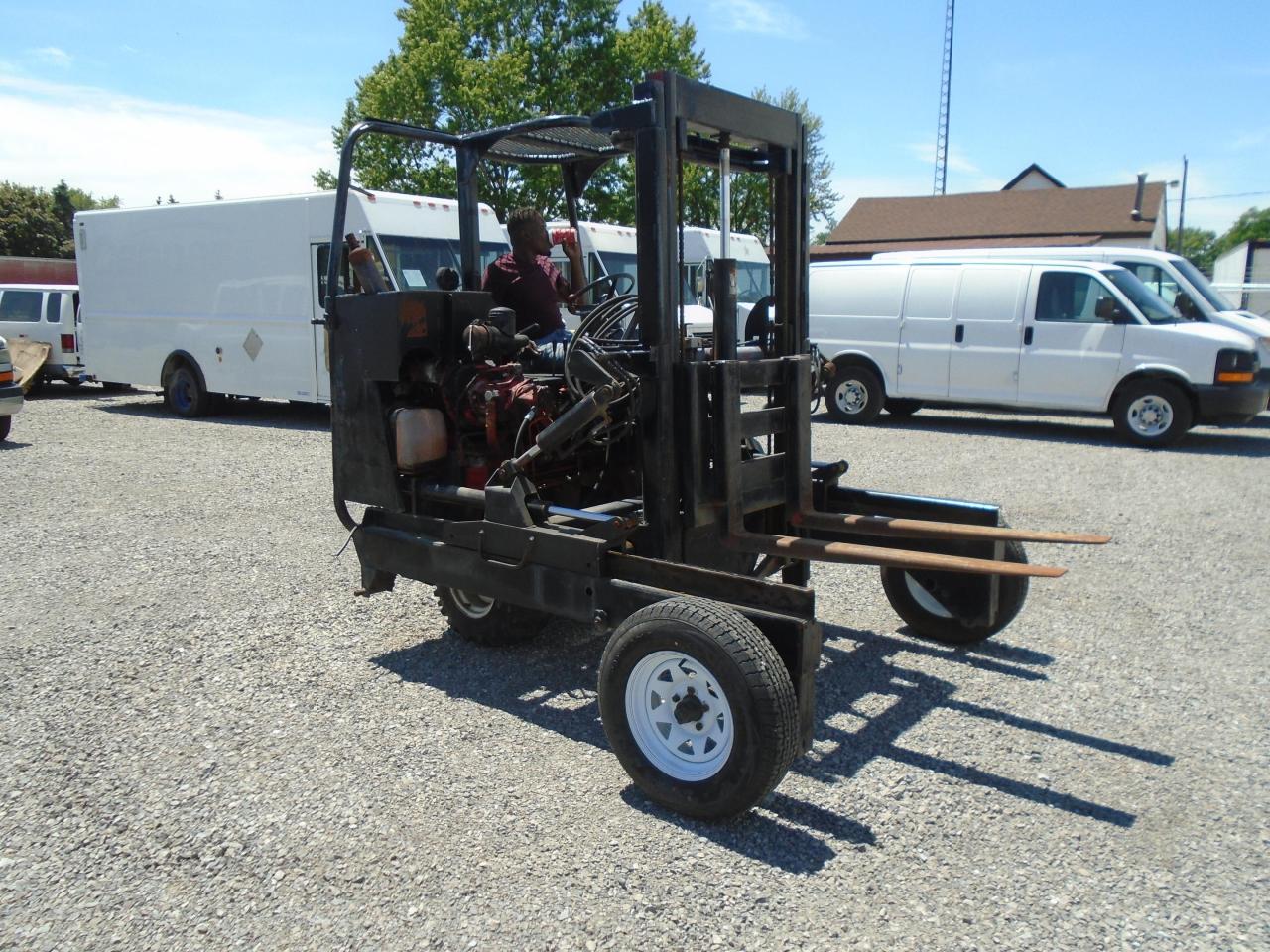 2010 Moffett HITCH HICKER 350 FORK LIFT - Photo #8