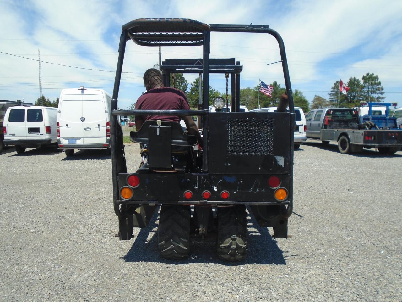 2010 Moffett HITCH HICKER 350 FORK LIFT - Photo #14