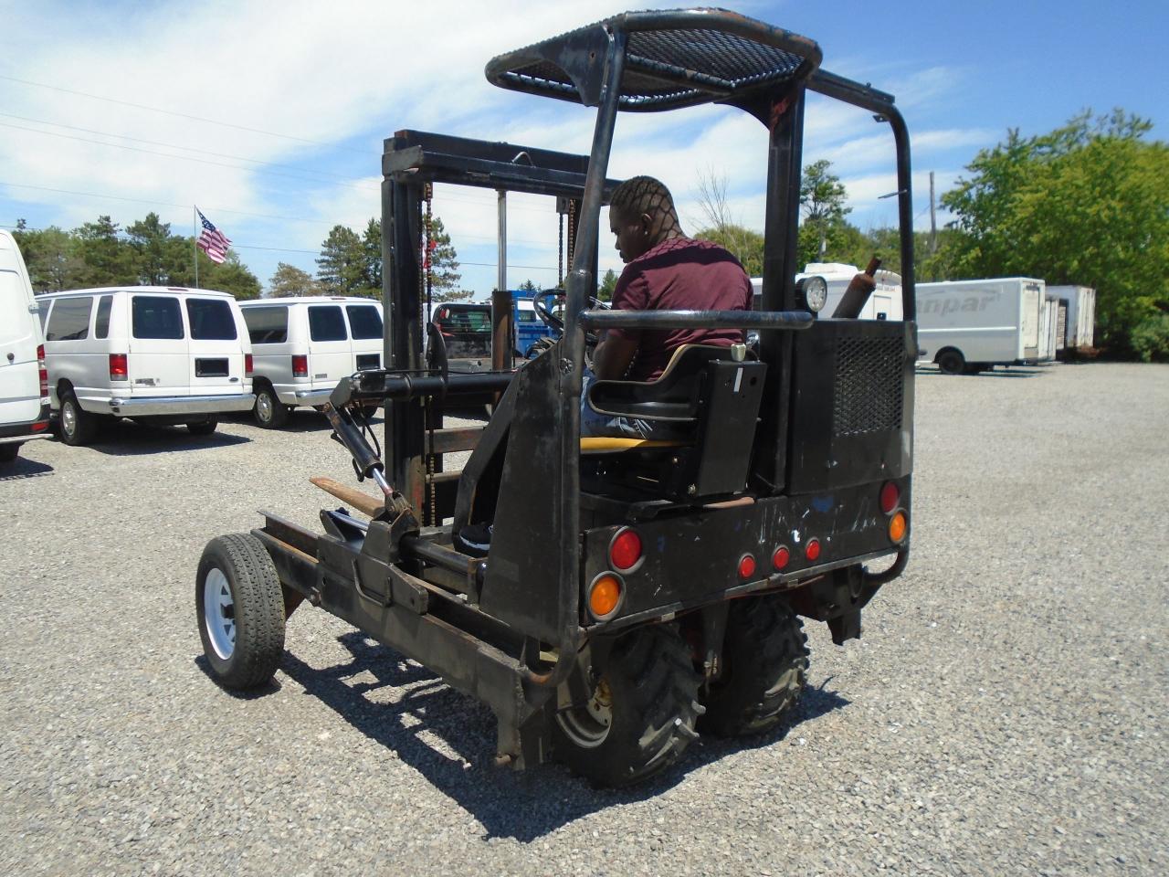 2010 Moffett HITCH HIKER 350 FORK LIFT - Photo #20