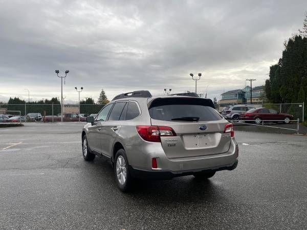 2017 Subaru Outback 2.5i Touring - Photo #5