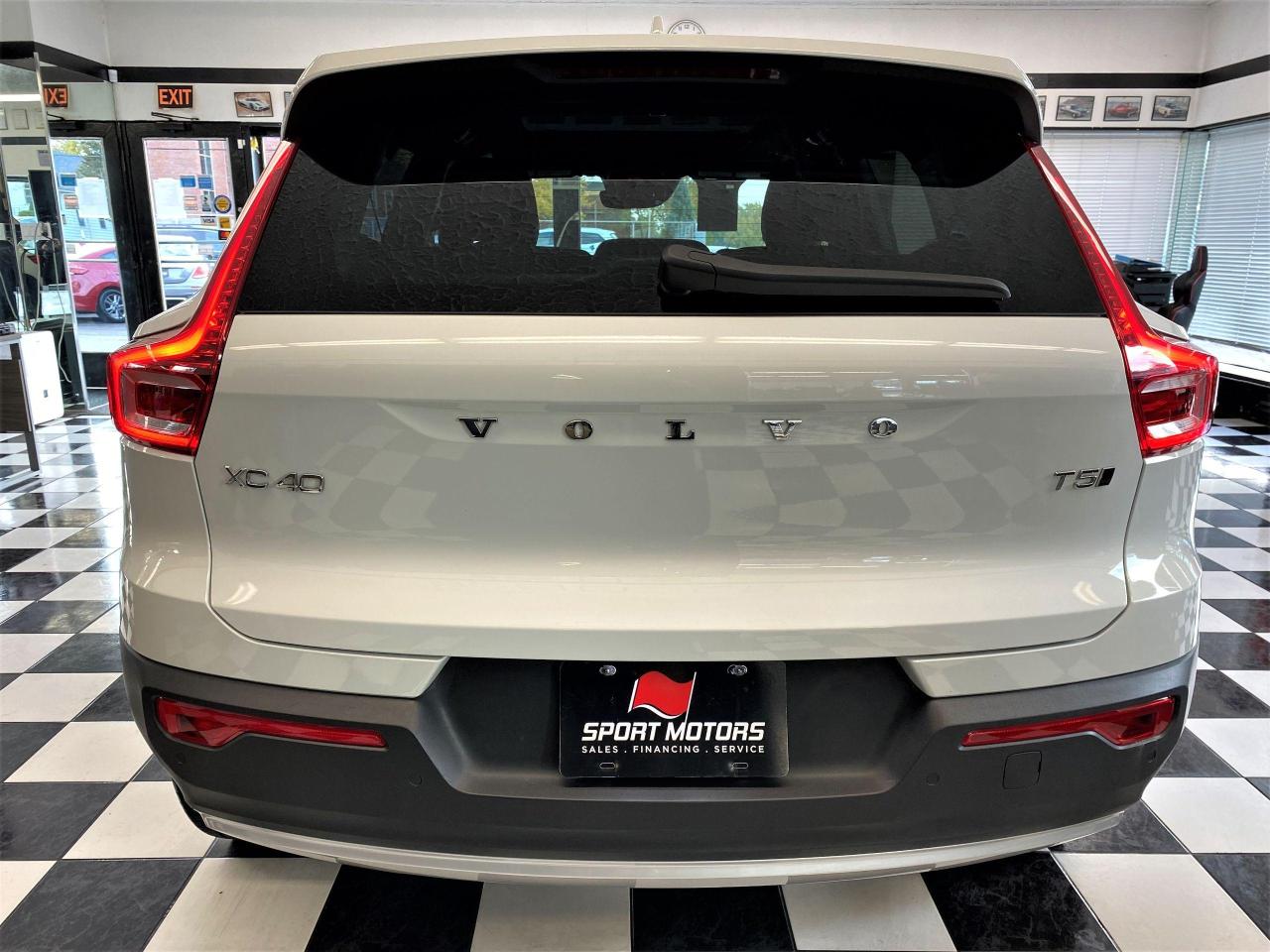 2020 Volvo XC40 Momentum+Red Leather+Lane Keep+CLEAN CARFAX - Photo #3