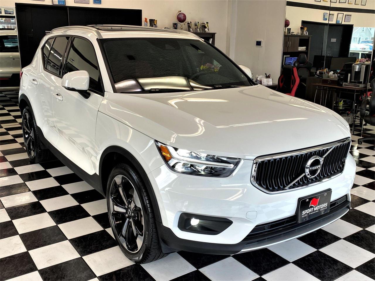 2020 Volvo XC40 Momentum+Red Leather+Lane Keep+CLEAN CARFAX - Photo #5