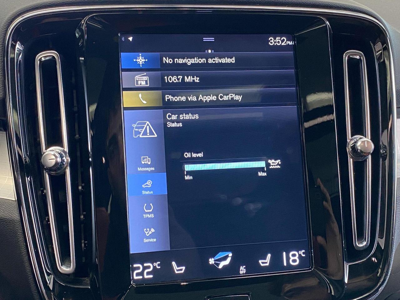 2020 Volvo XC40 Momentum+Red Leather+Lane Keep+CLEAN CARFAX - Photo #33